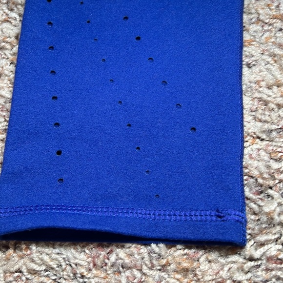 Fabletics Angela Capri - Picture 4 of 6